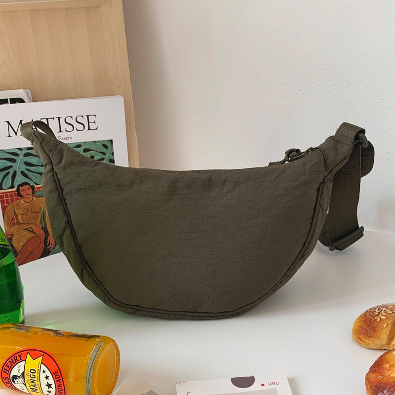 Reine - Sac en forme de demi-lune