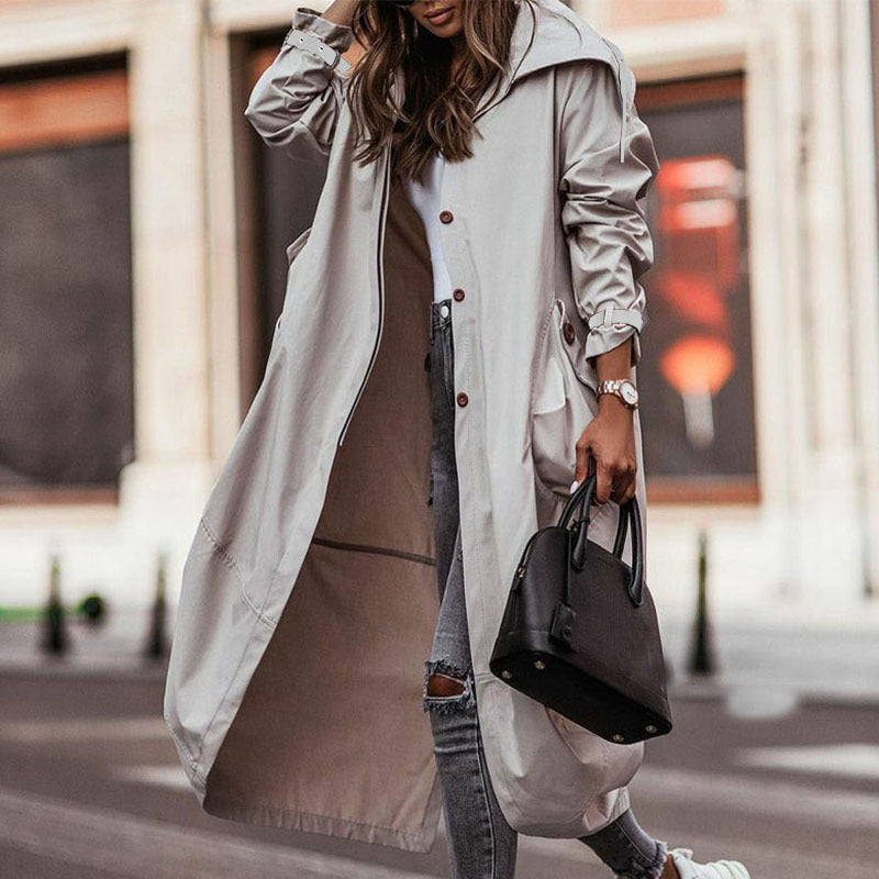 Le trench-coat intemporel pour toute garde-robe soucieuse de la mode