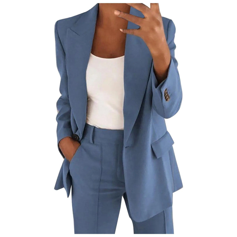 Ensemble tailleur pour femmes avec blazer et pantalon de couleur unie