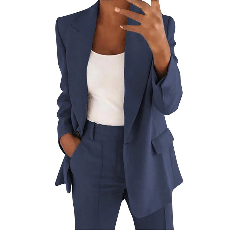 Ensemble tailleur pour femmes avec blazer et pantalon de couleur unie