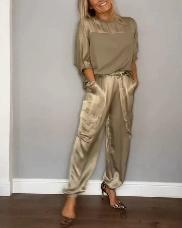 Katja - Combinaison en satin lisse avec haut mi-long et pantalon pour femme